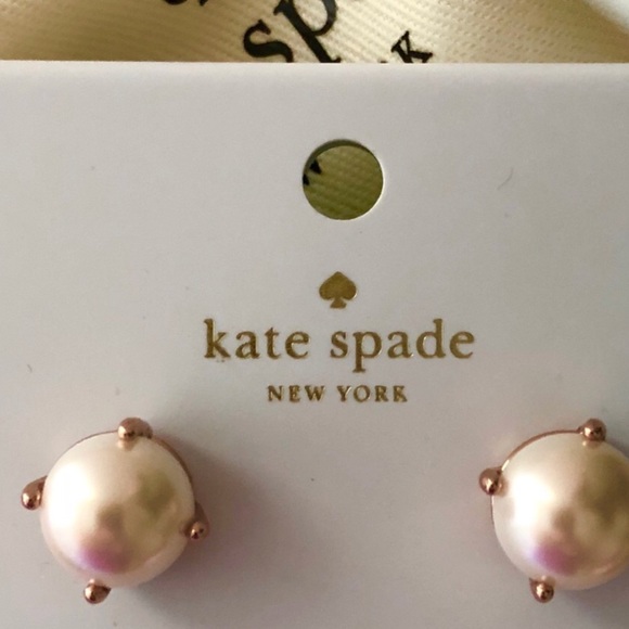 🎀Kate Spade Rose Gold Pearl Gumdrop Stud Earrings - Picture 3 of 7